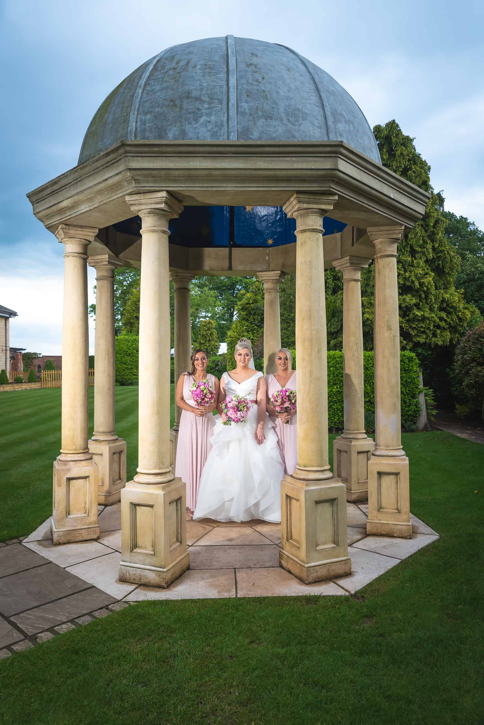 Daisy_and_Robert's_Wedding_Rogerthorpe_manor-9622
